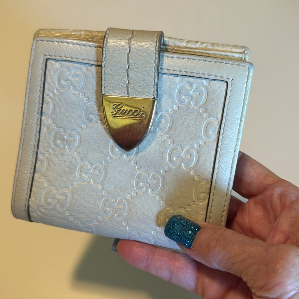 Gucci Guccissima Heart clasp Calfskin French Wallet Pre loved Authentic - Picture 3 of 11